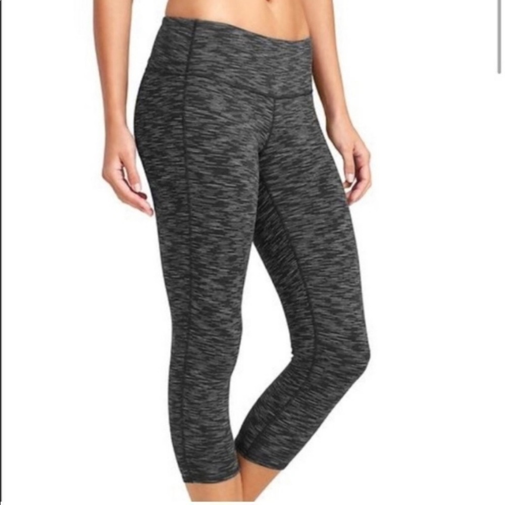 Athleta Energy Chaturanga Capris Size XS Black Gray Striped Activewear